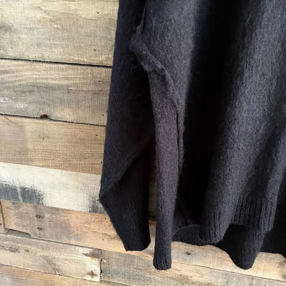 Time And Tru Black Maternity‎ Mock Neck Sweater Size Large - Picture 7 of 11